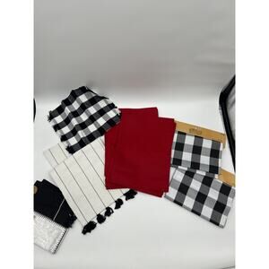 Lot of 17 Robert Stanley Runners Placemats Napkins Buffalo Plaid Christmas Table